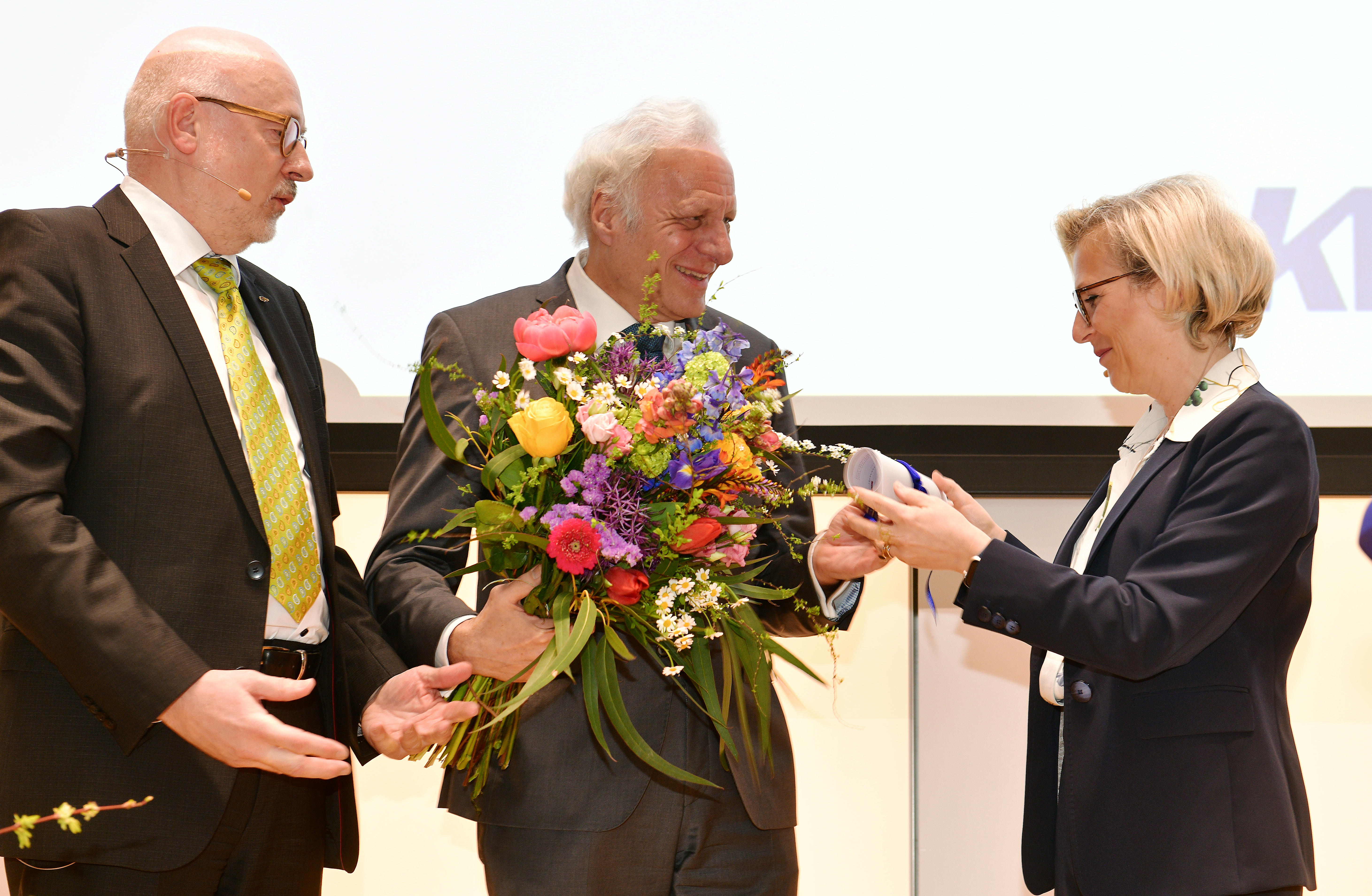 Dr. Dirk Heinrich, Walter Plassmann, Caroline Roos
